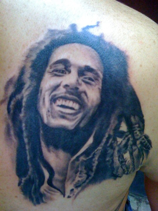  Bob Marley tattoo hol 